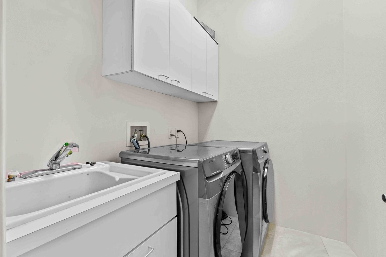 44475 Grand Canyon Ln