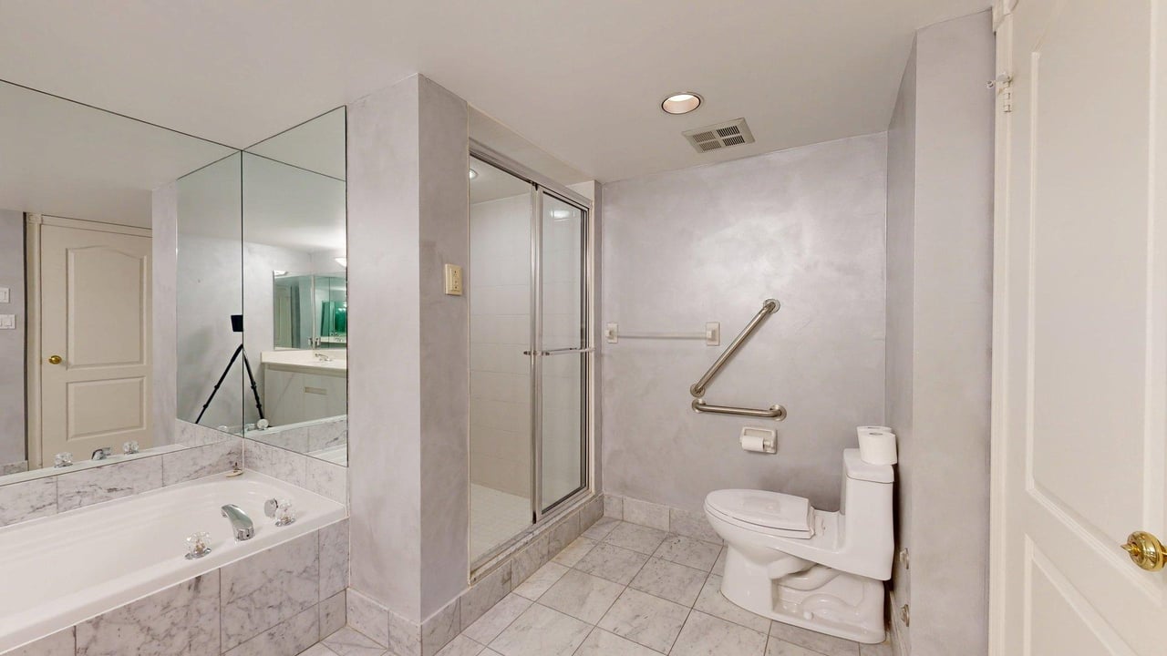 850 Steeles Avenue W Unit: 709