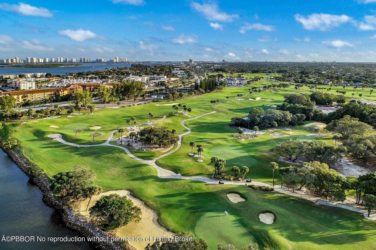 541 Greenway Dr, North Palm Beach, FL 33408