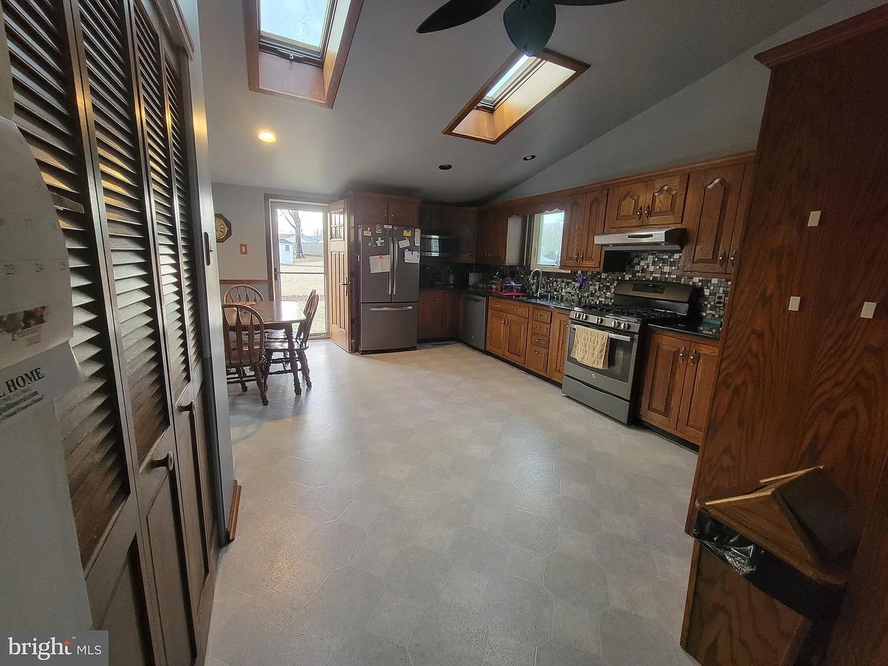 259 Lansing Dr