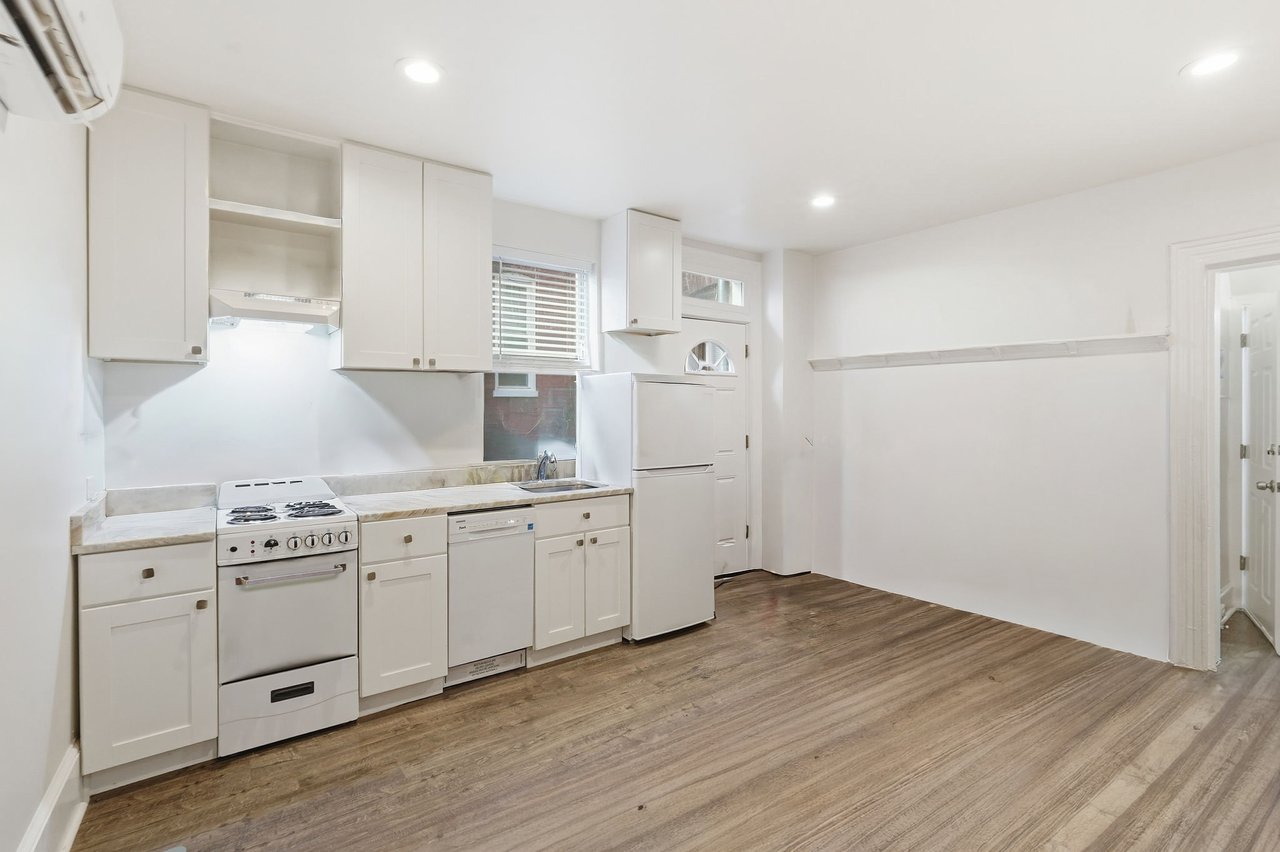 326 Independence Ave SE