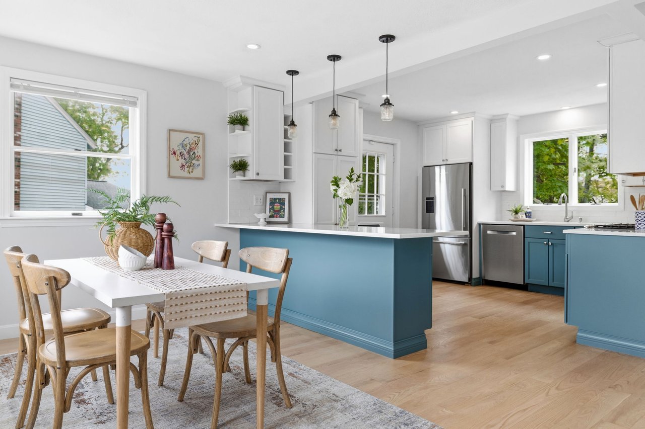 Come for the Kitchen, Stay for the Garden #justlisted in Medford
