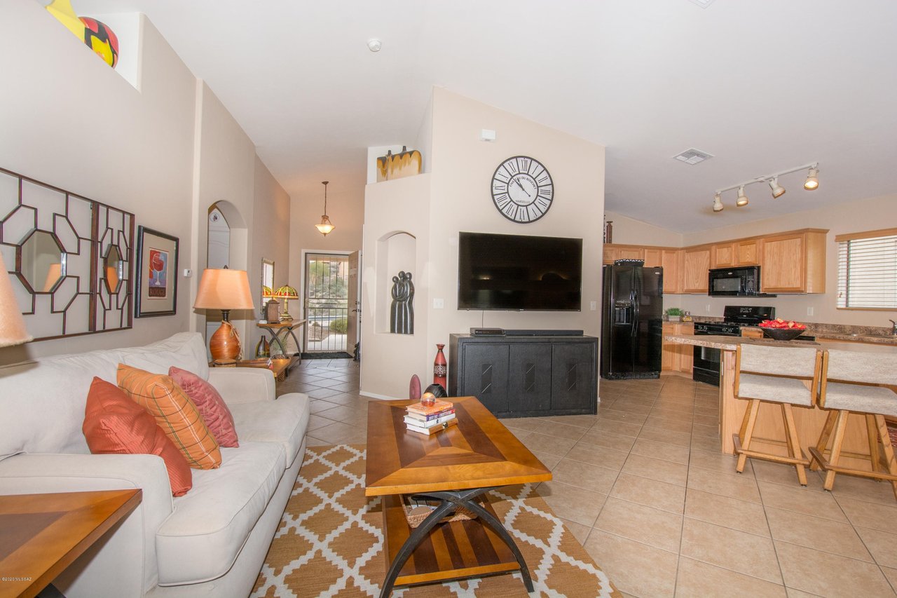 39039 Furlong Ct