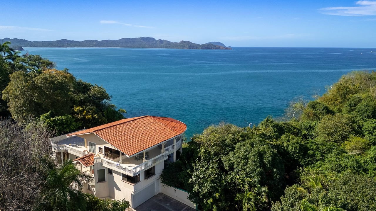 Casa Eterna | Rare Titled Oceanfront Estate in Flamingo Beach, Costa Rica