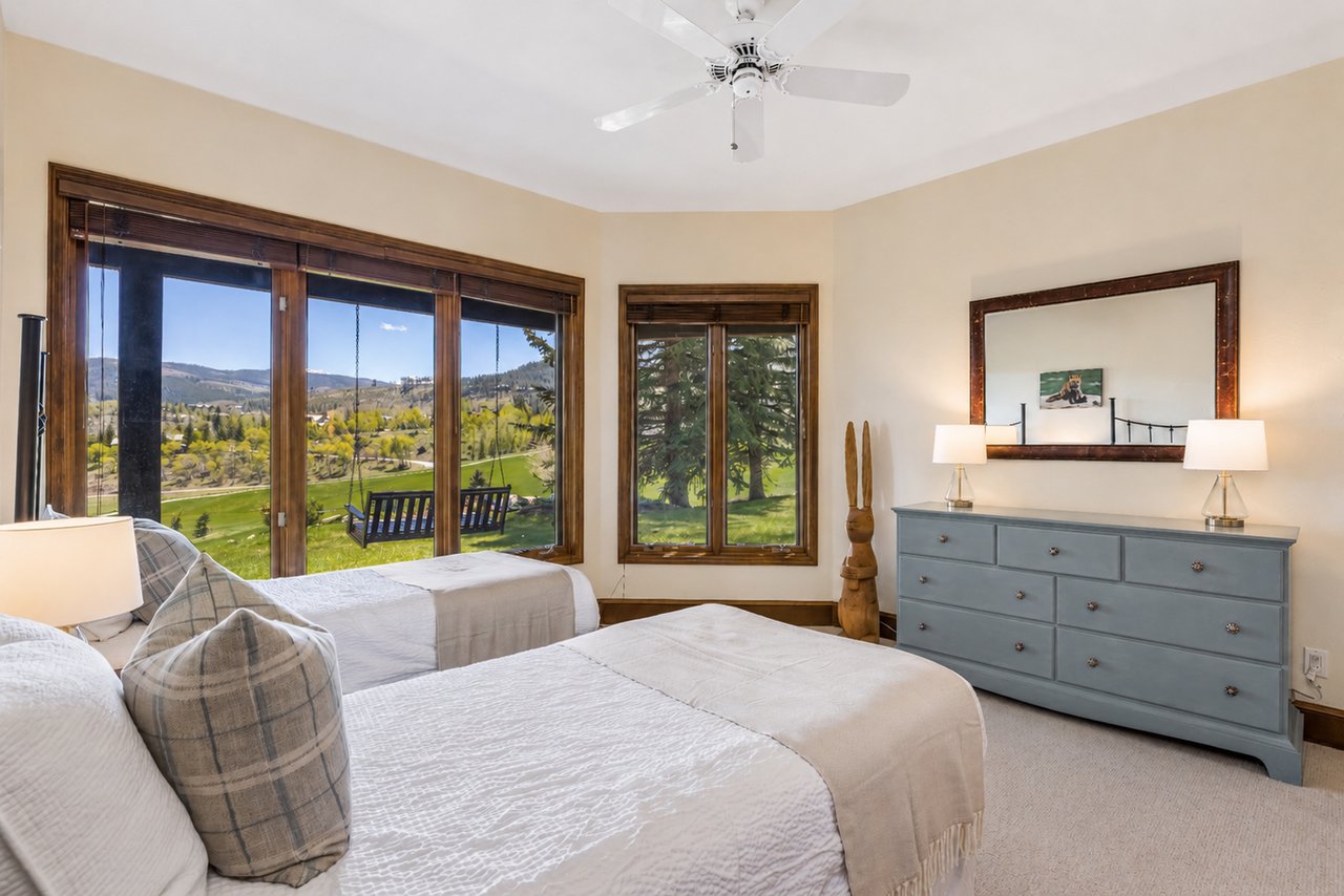 167 Saddle Ridge Loop