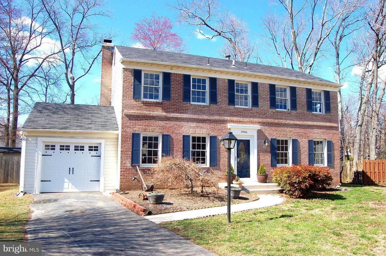3906 Stone Mansion Ct