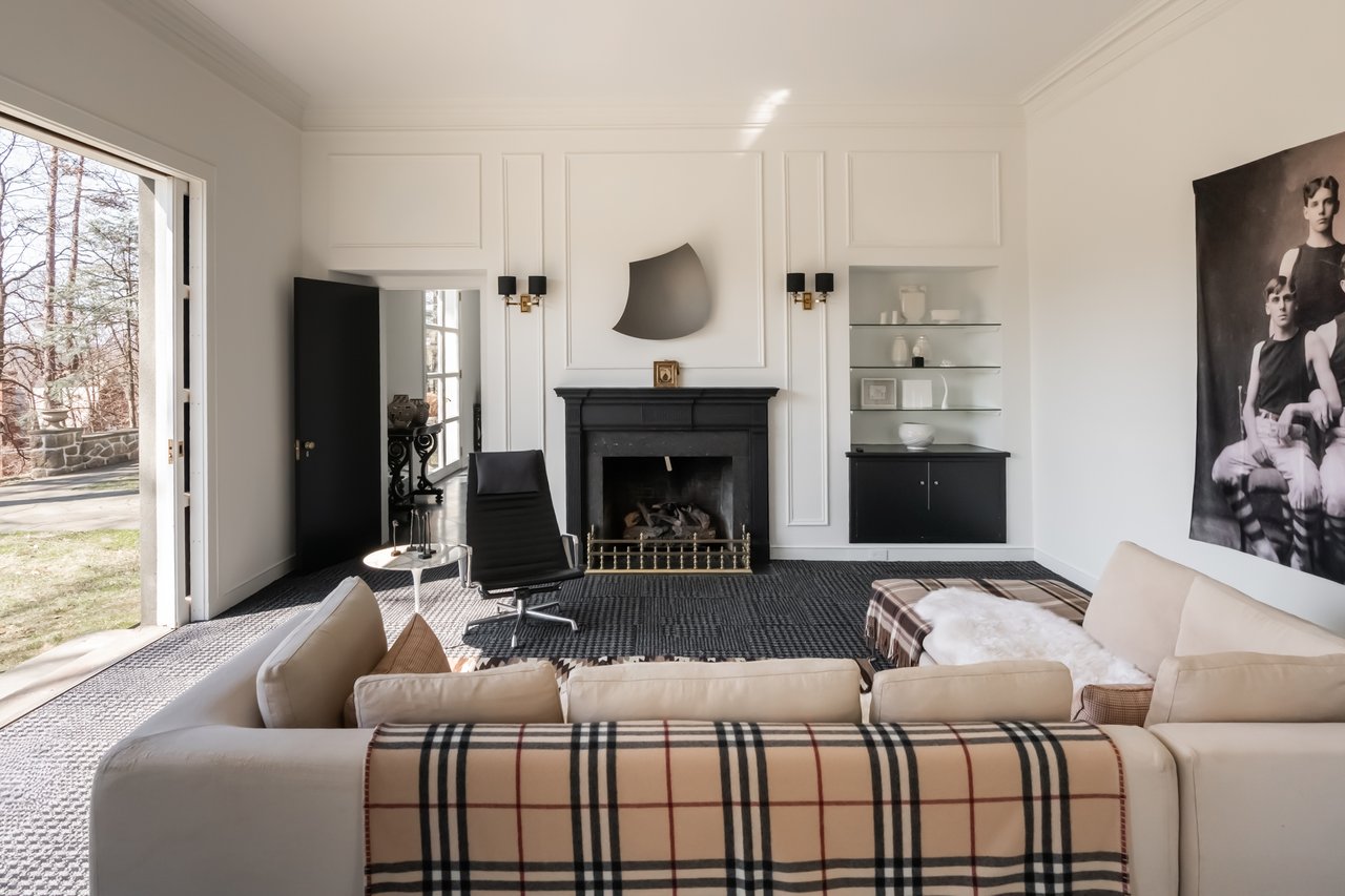 Tanglewood: A Restored 1930s Artist’s Retreat in Tuxedo Park