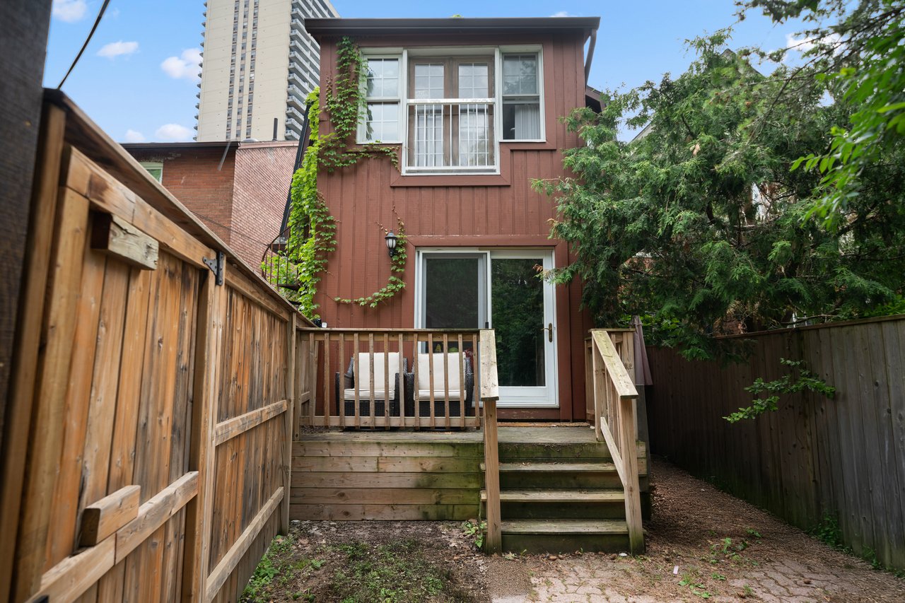 98 Roselawn Avenue