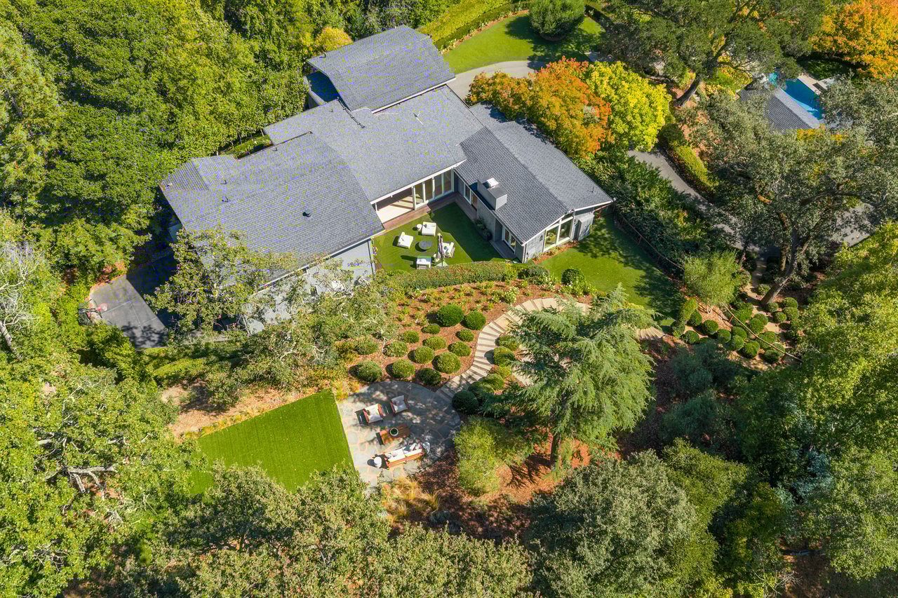 Private, Modern Compound in Premier Ross Location