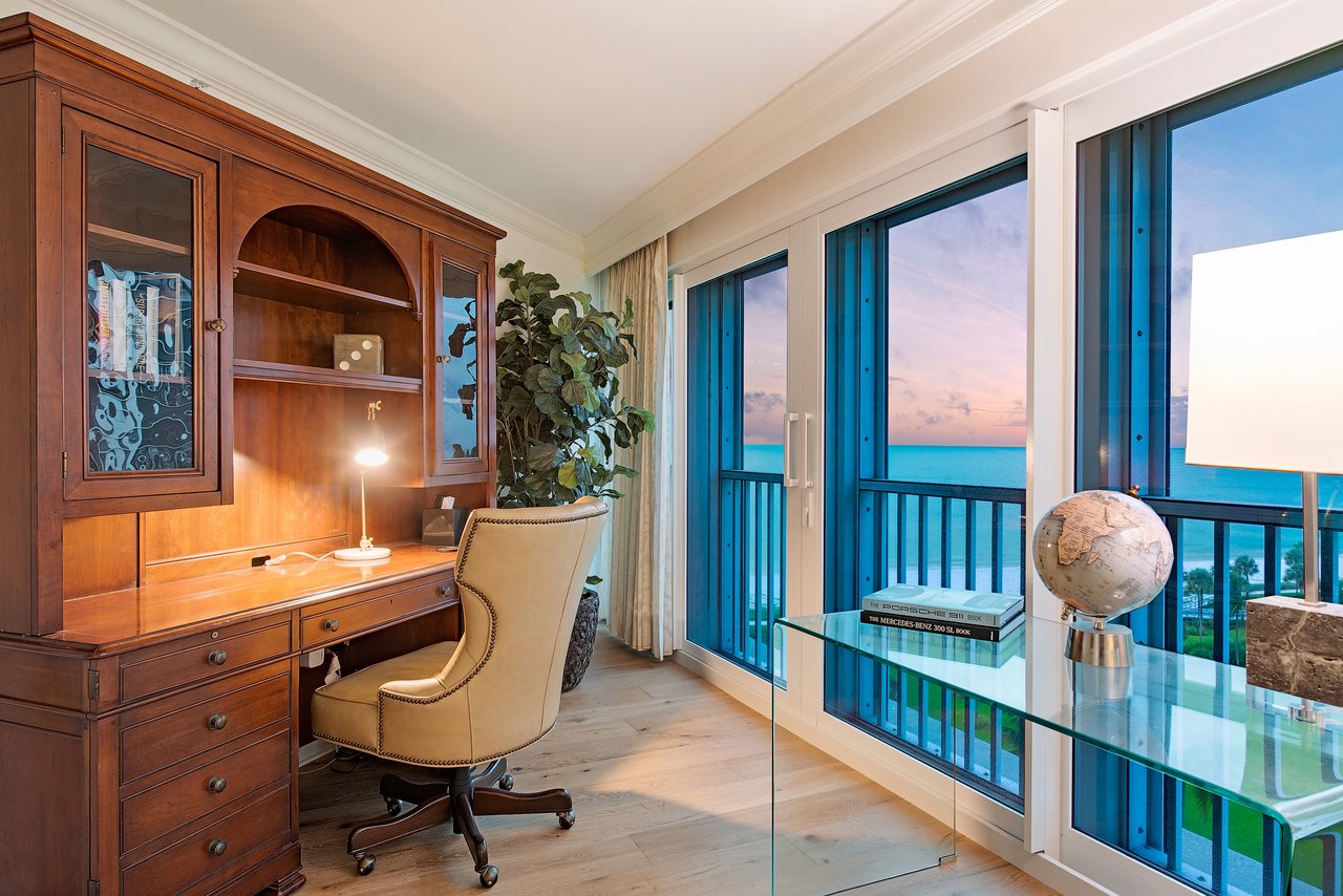 4401 Gulf Shore BLVD N 1001