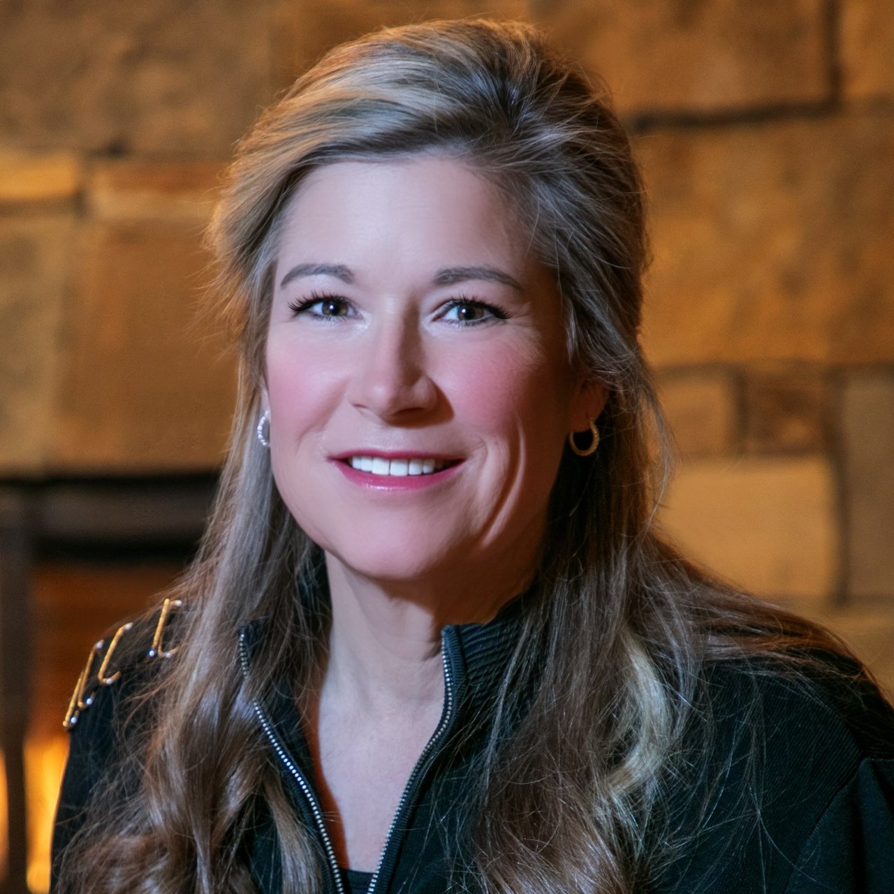 Laura Sellards Eagle, CO Real Estate Agent Headshot