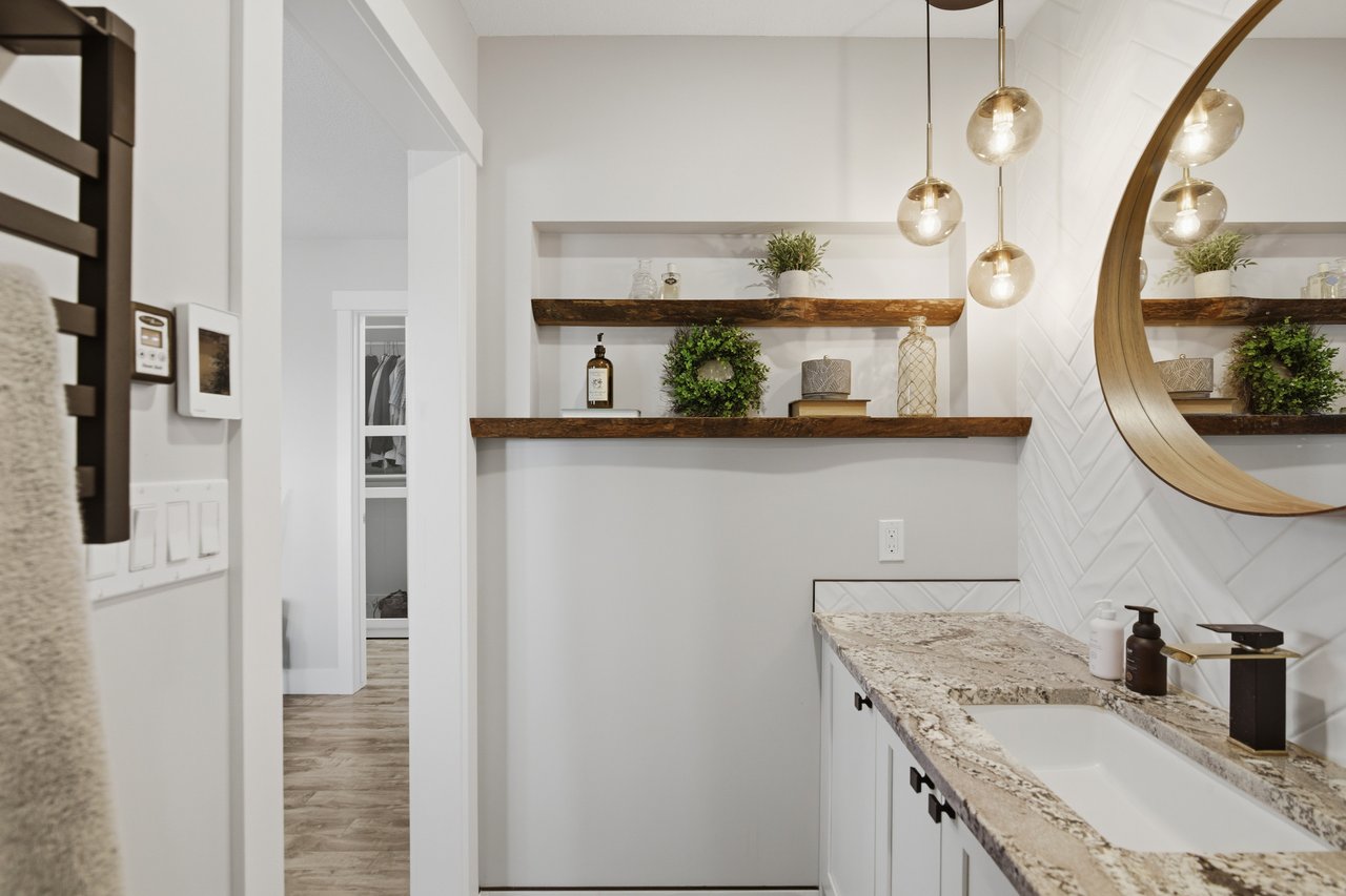 88 Woodfield Crescent SW