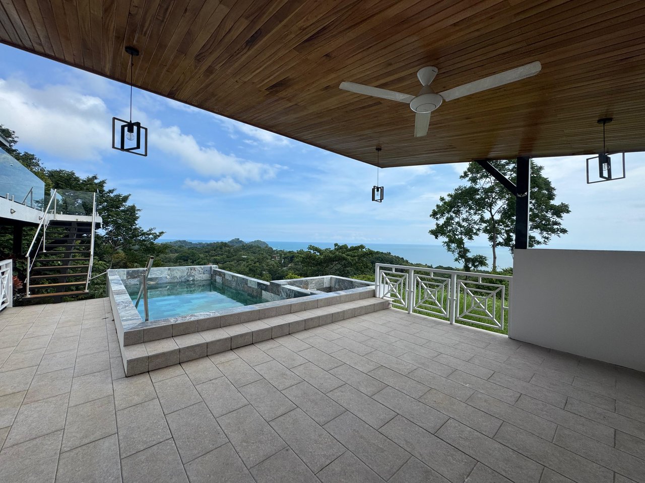 Modern Elegance Meets Incomparable Views, 3BDR&3Baths Home
