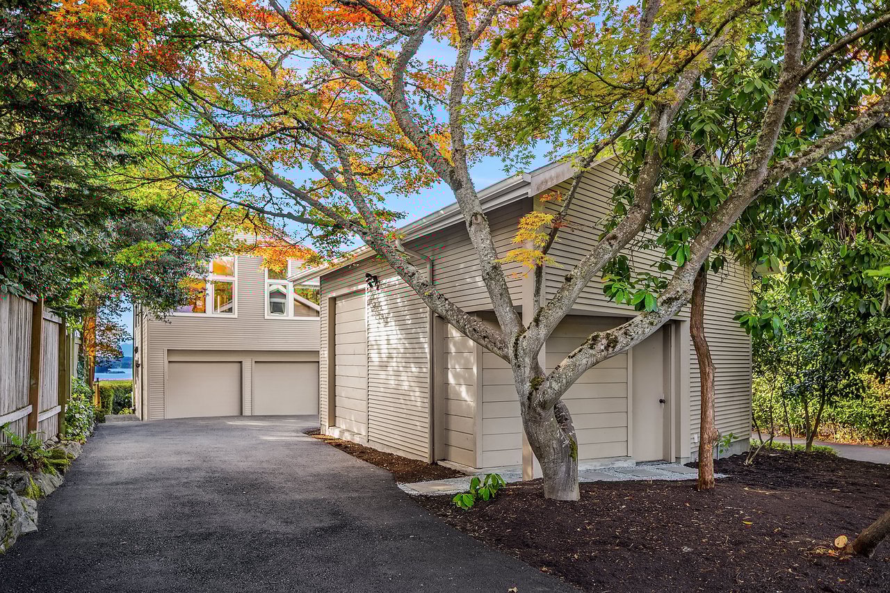 10245 Marine View Drive SW