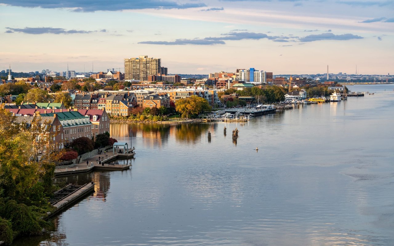 A Timeless Tapestry: Unveiling Alexandria, VA - Your Home, Your History, Your Future!