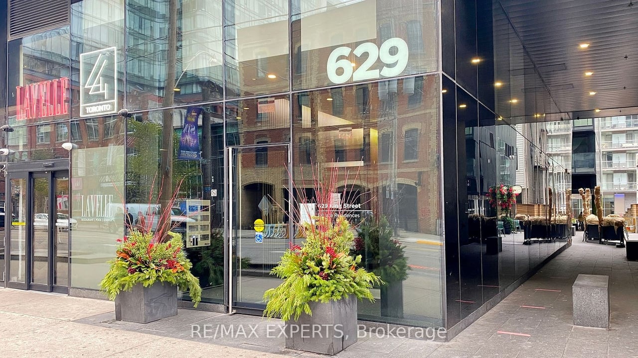 THOMPSON RESIDENCES