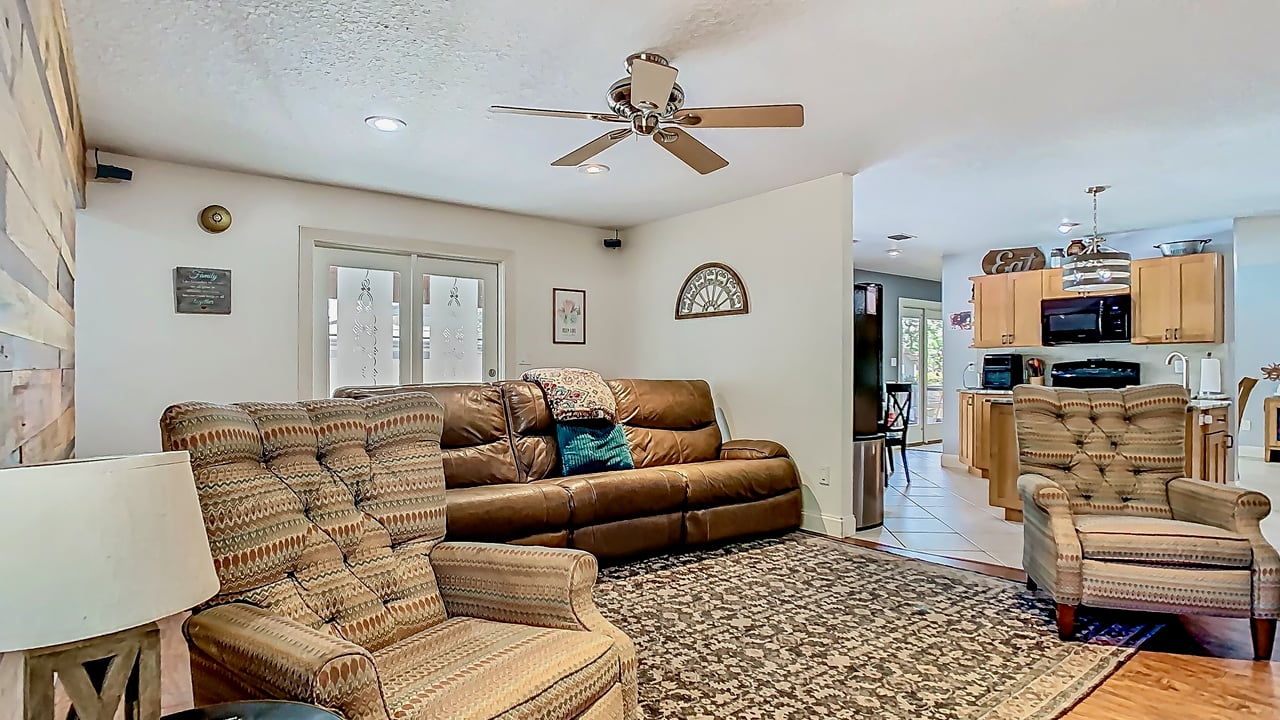 Peaceful 5-Bedroom Home in Altamonte Springs