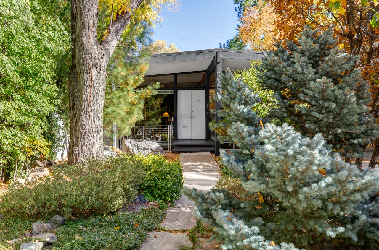 The Lipstein House