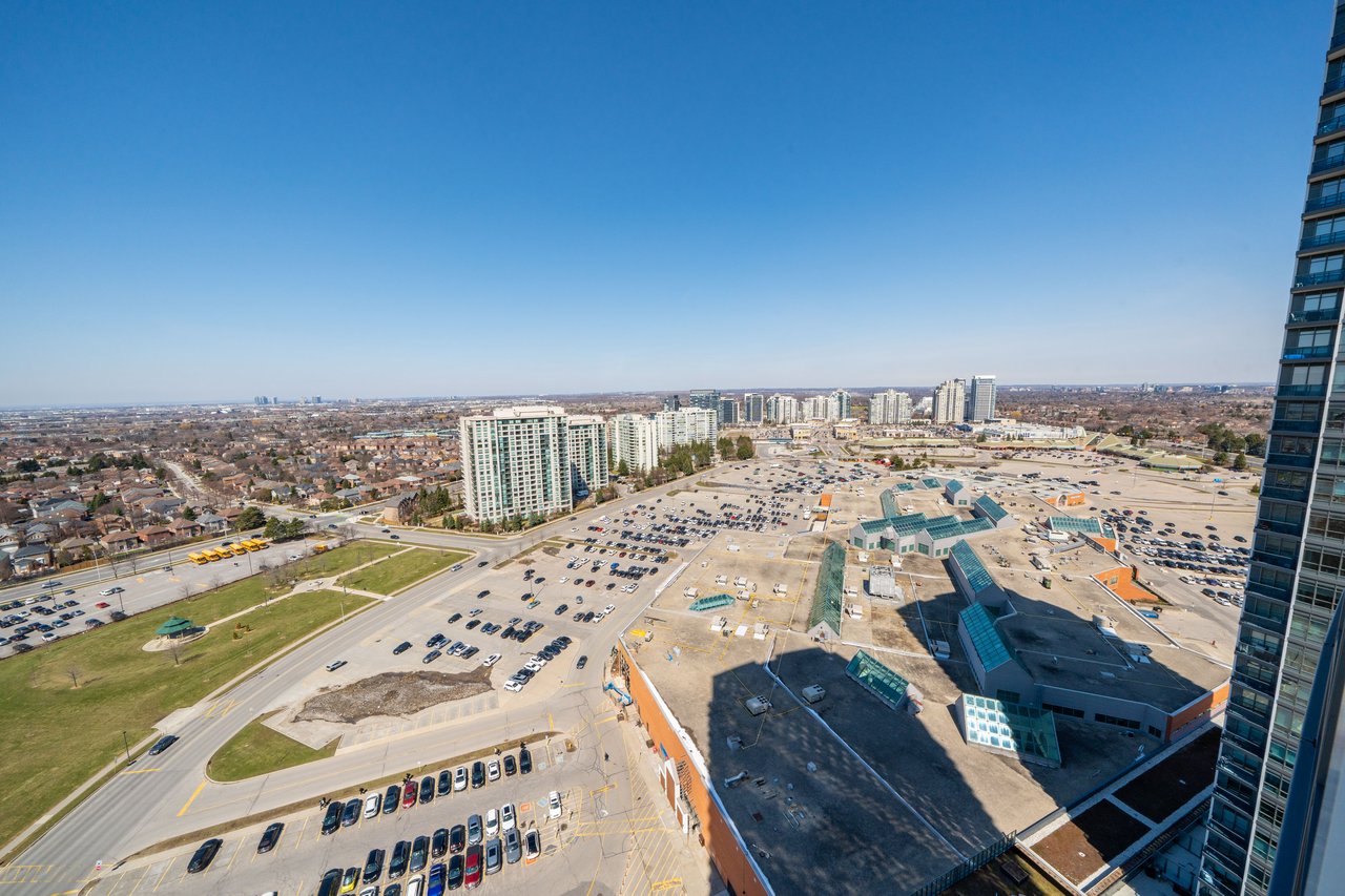 30 Upper Mall Way, A2205