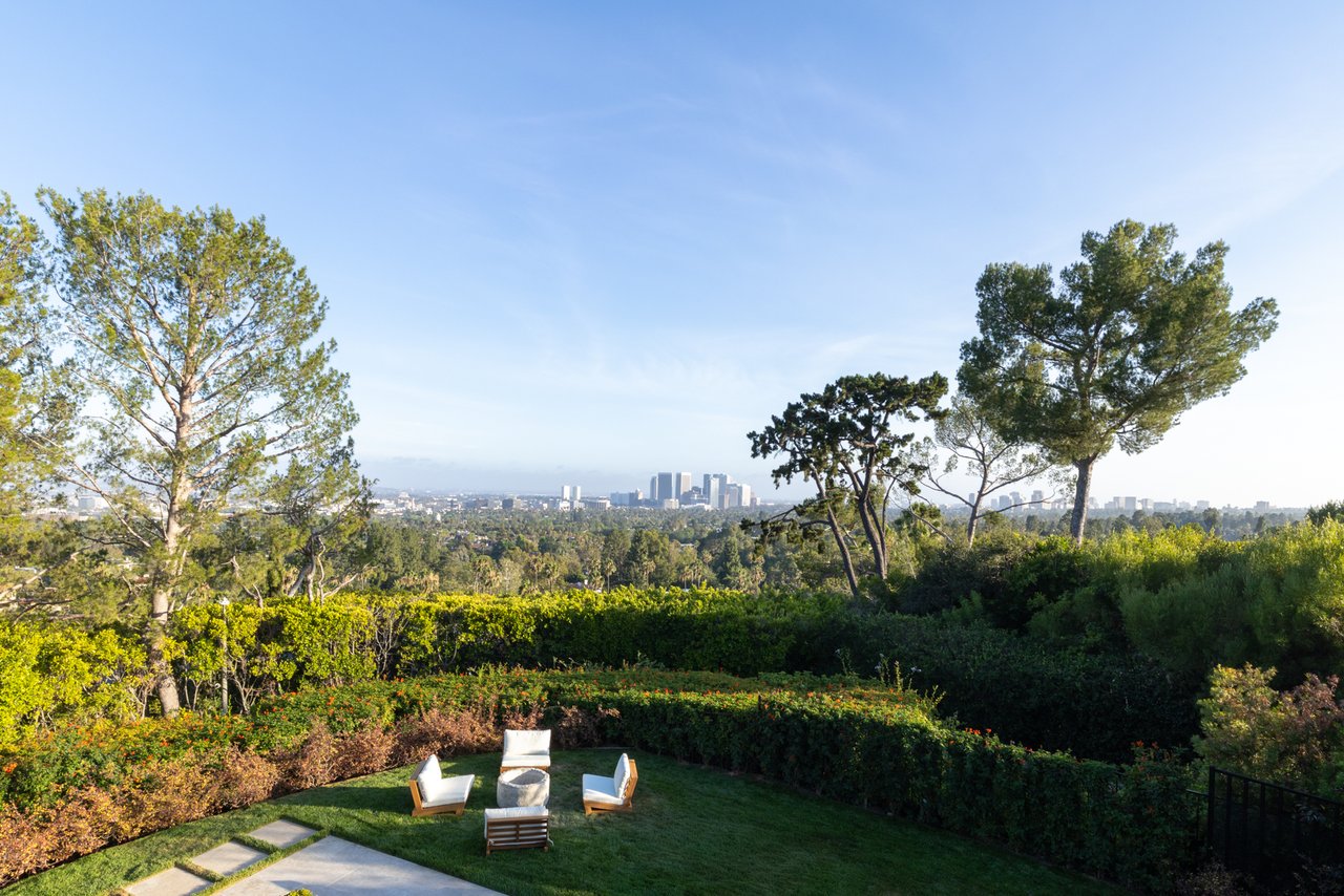 1122 La Altura Rd, Beverly Hills