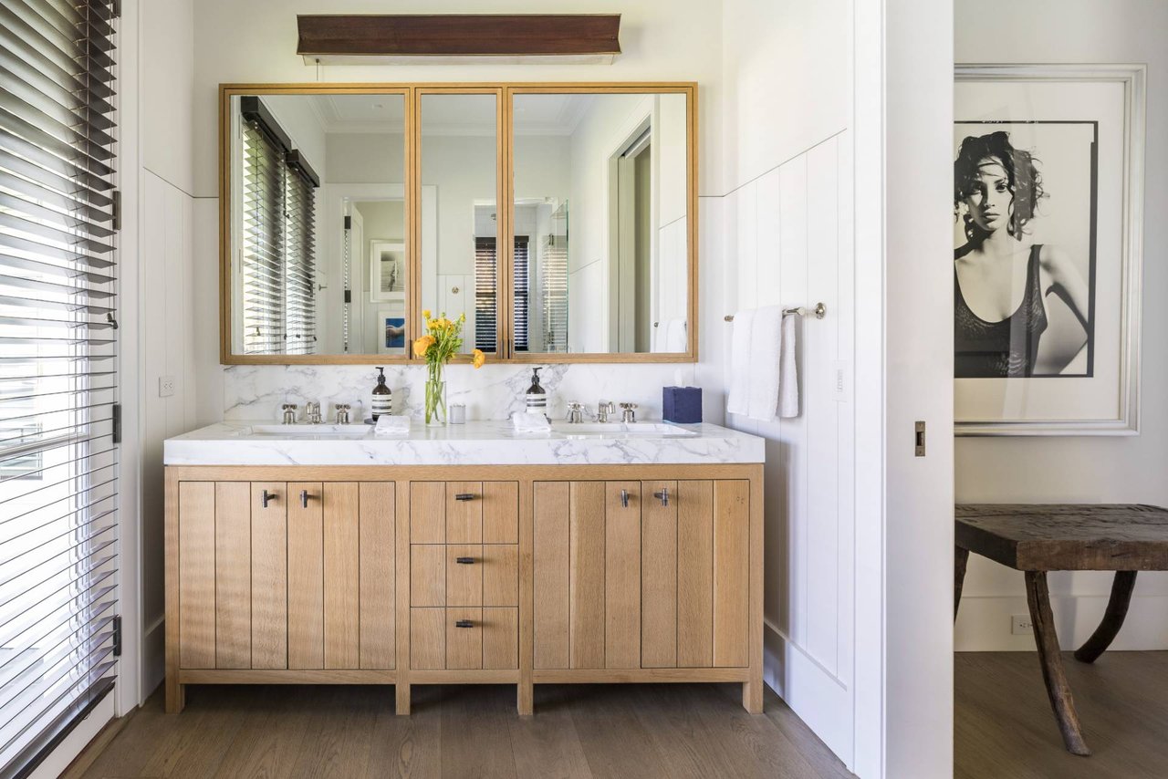 12 Two Trees Lane, Bridgehampton