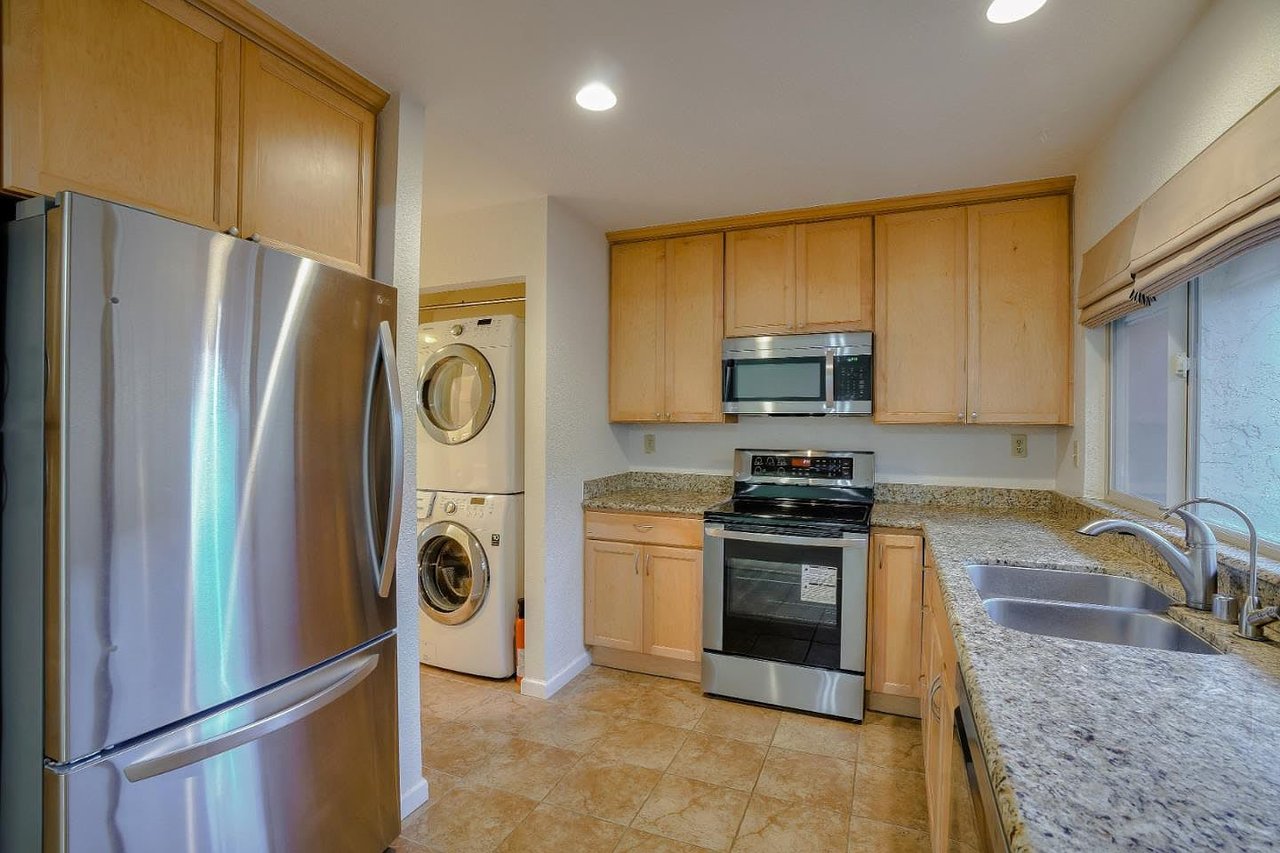 1224 Trinity Ave #14