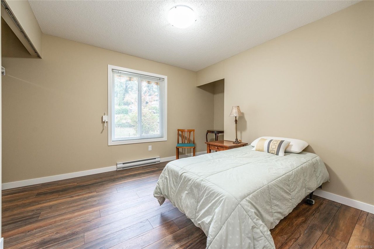 852 Ankathem Pl
