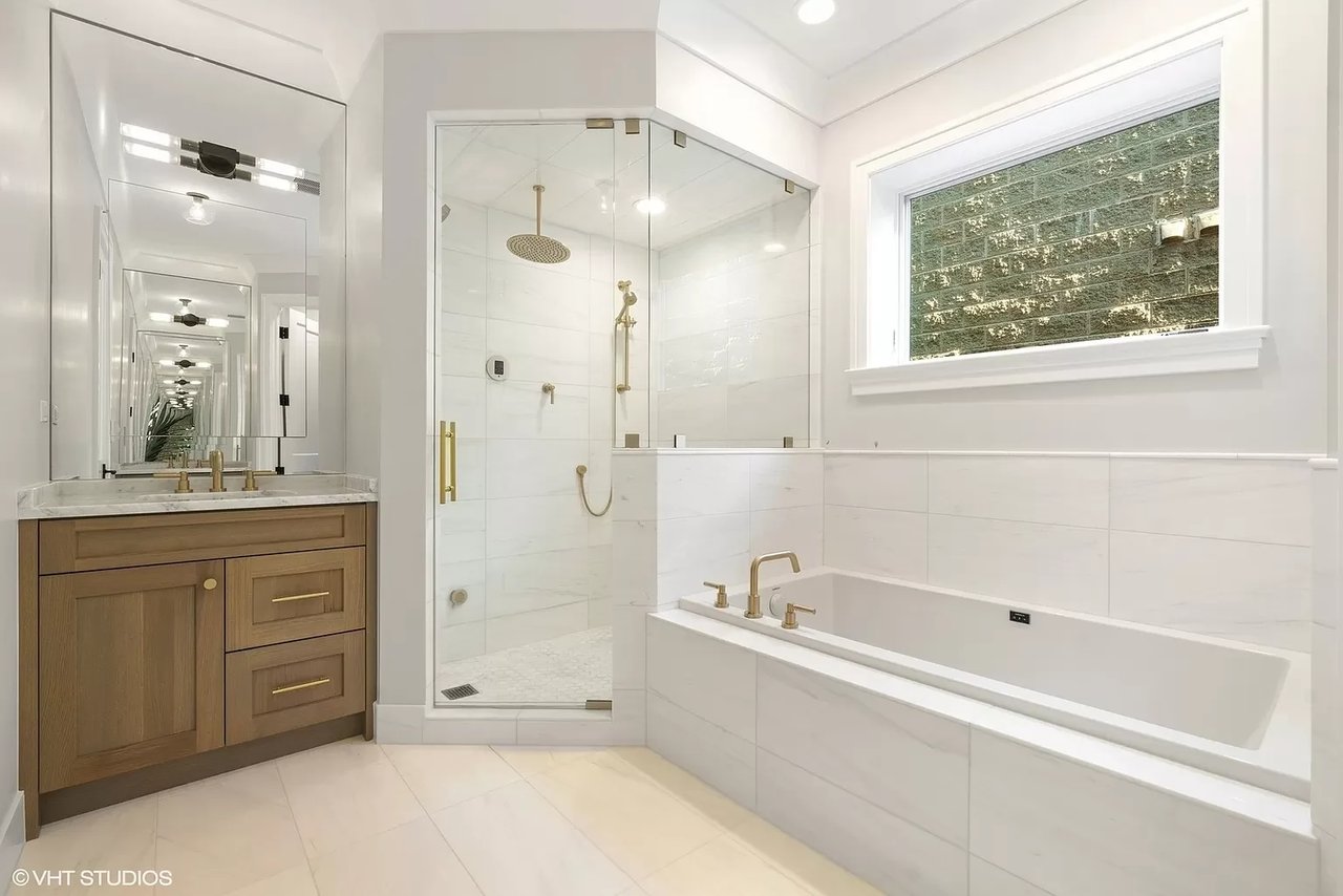 1733 N Mohawk Unit 3S