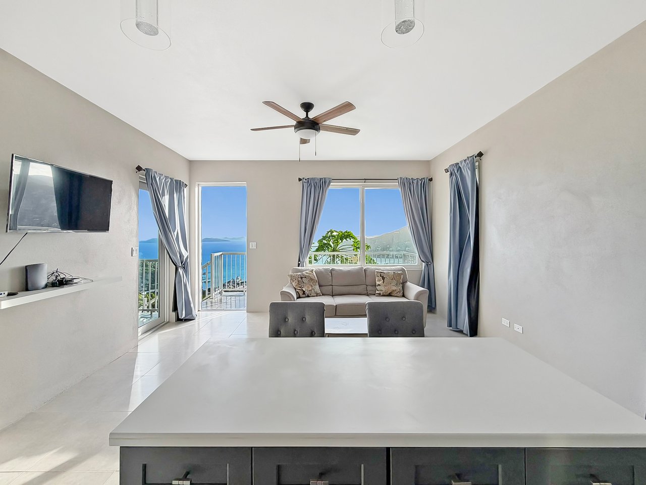 987 Butu Mountain 1 Bedroom Apartment