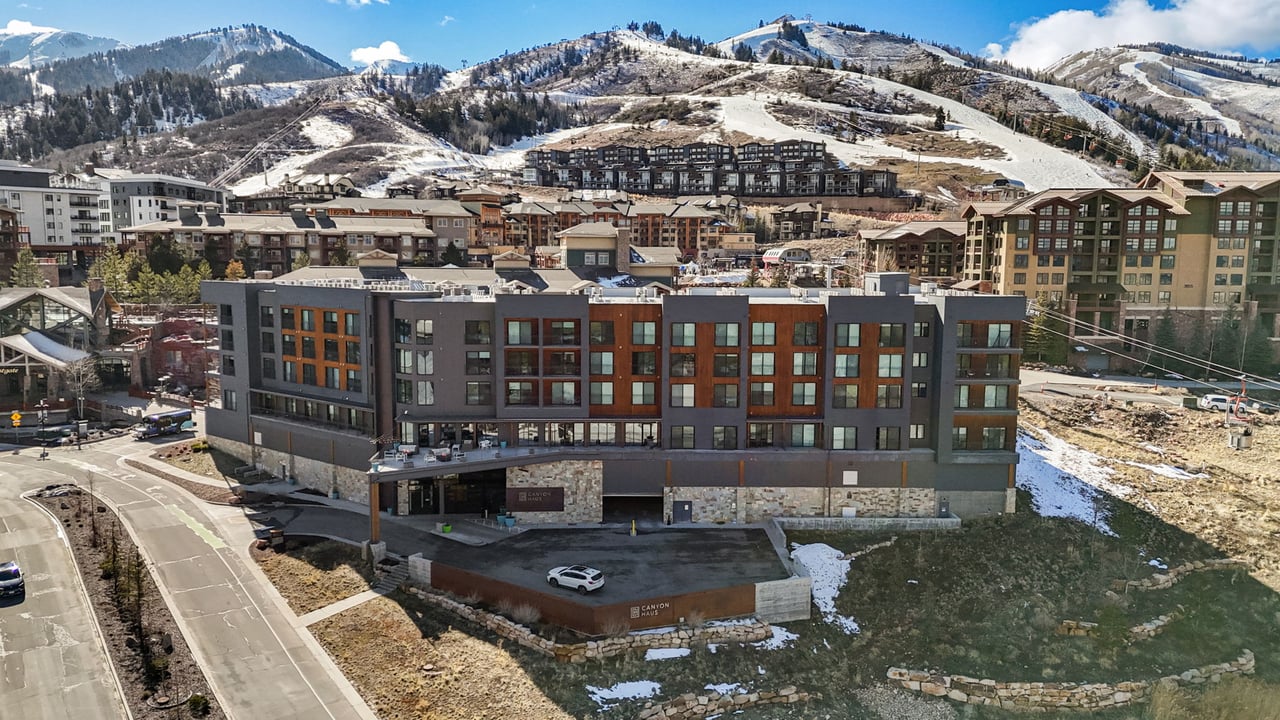 2670 W Canyons Resort Drive, 127