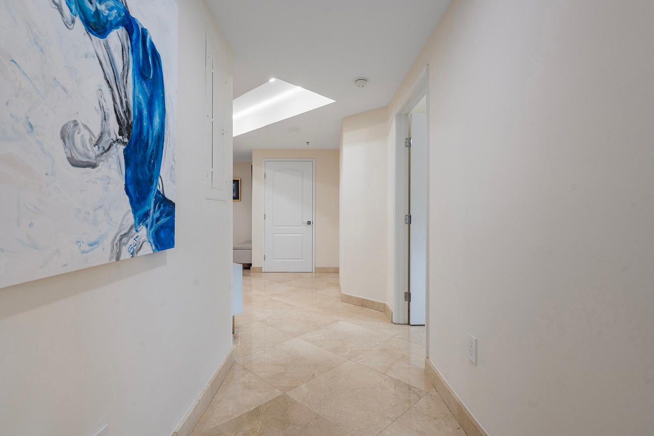 King David Short-Term Rental | Prime Location