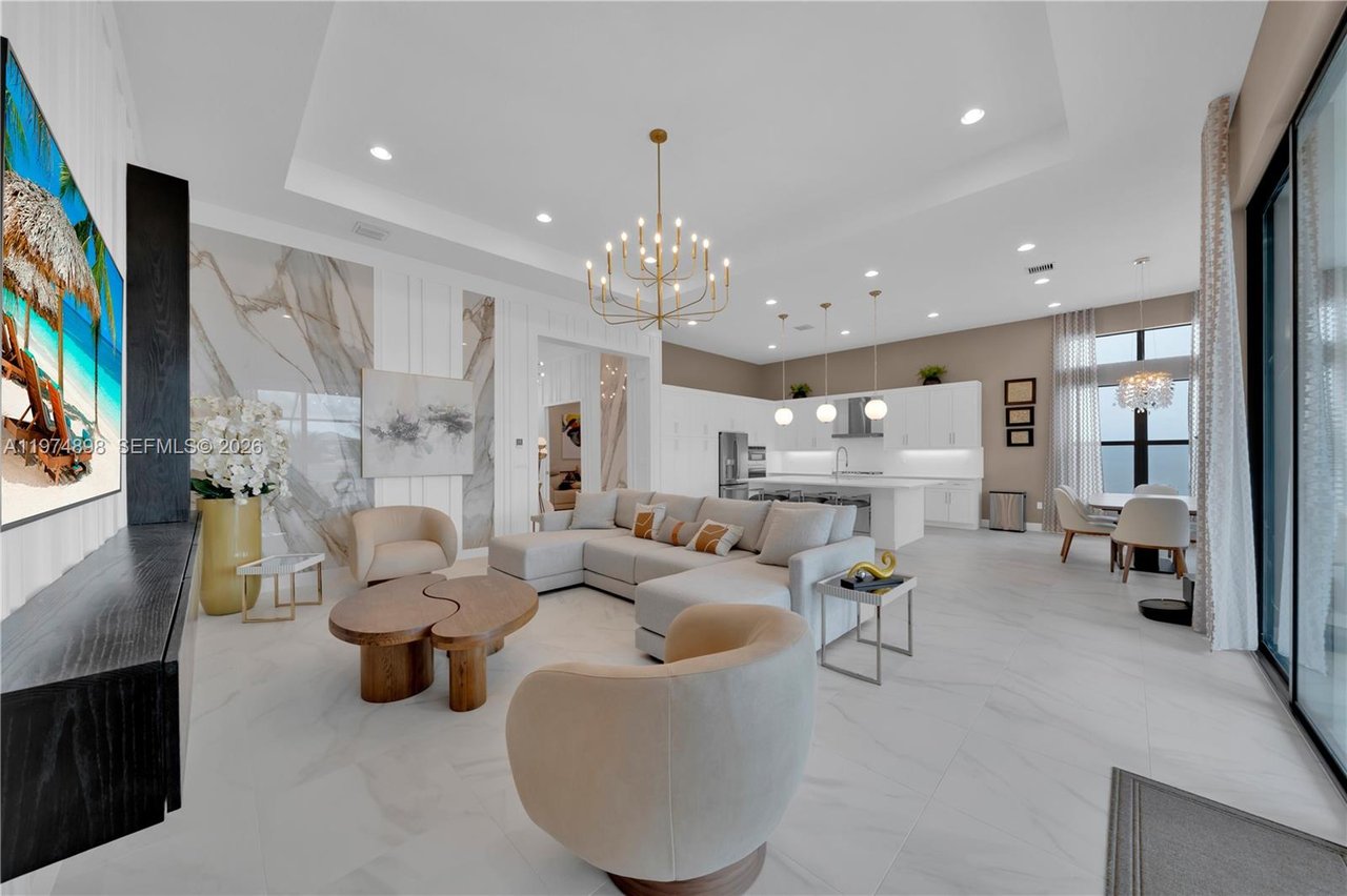 20052-pacific-dunes-drive-living-area