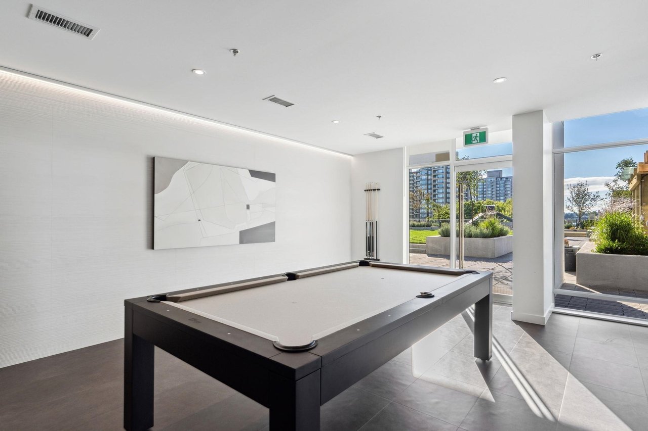 2181 Madison Ave, #705