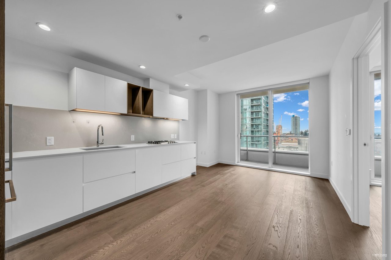 1101-6000 Mckay Avenue, Burnaby