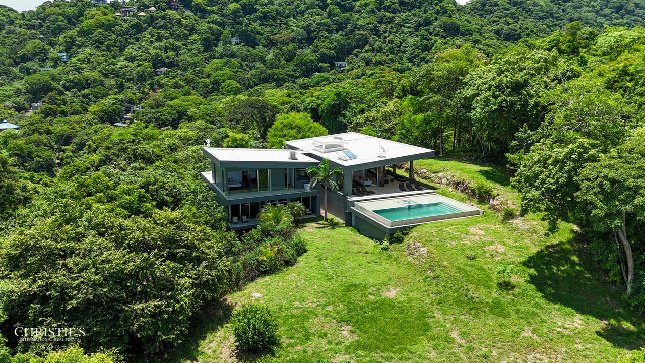 Contemporary Isla Tortuga View Home Steps from Playa Organos