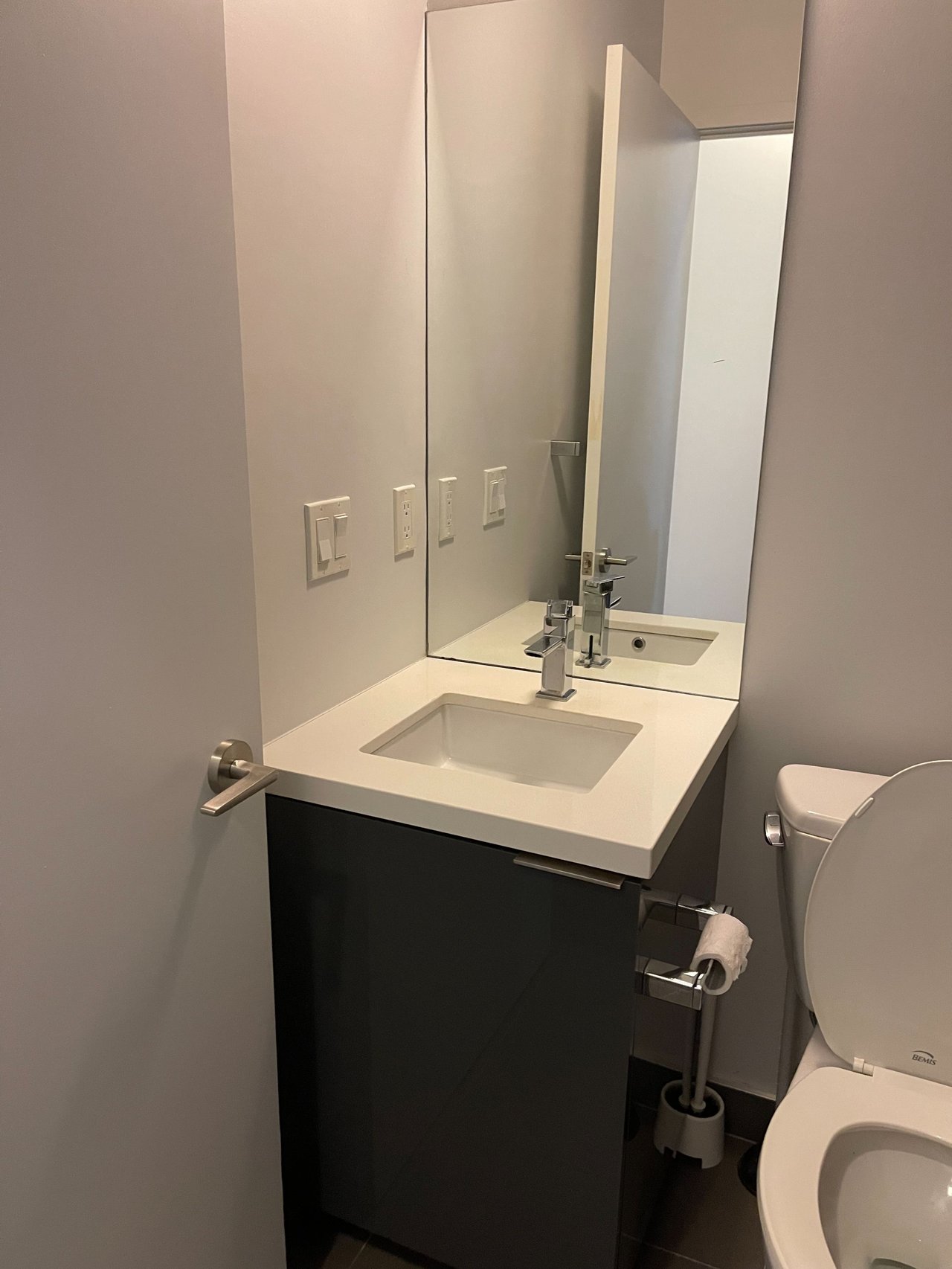 8 Eglinton Avenue E Unit: 711