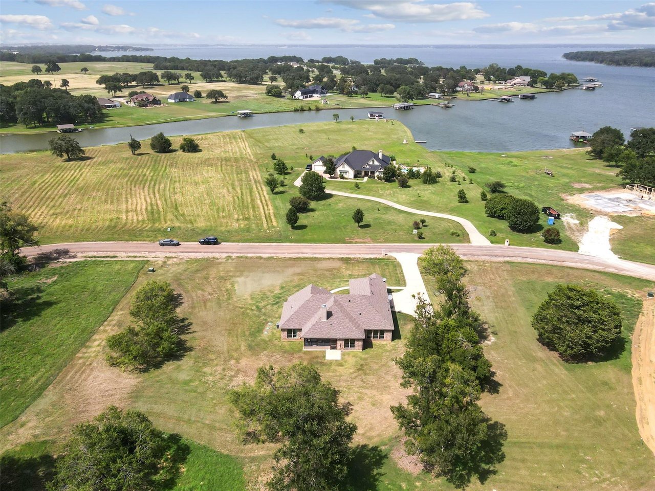 Luxury Lakefront Living