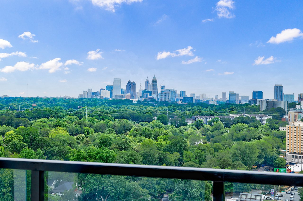 2425 Peachtree Road Unit 1806