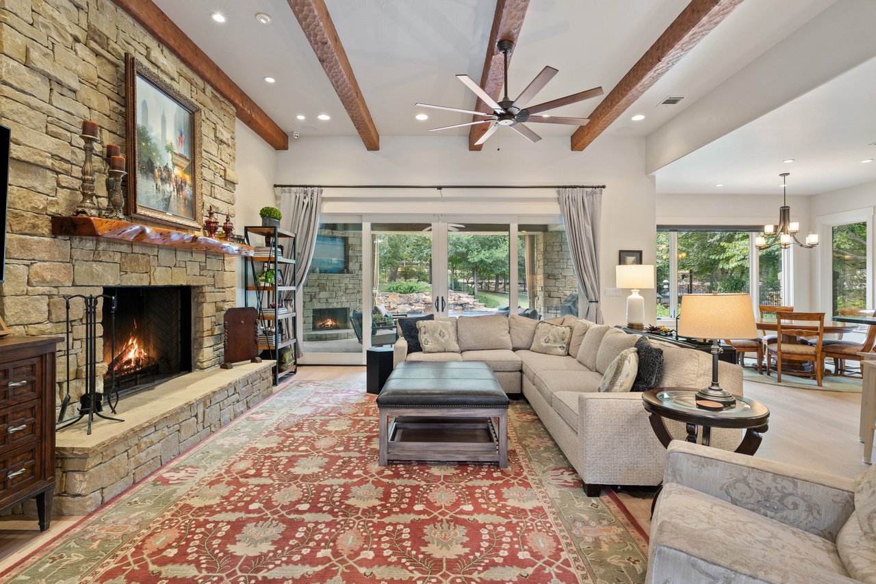 12821 Hacienda Ridge