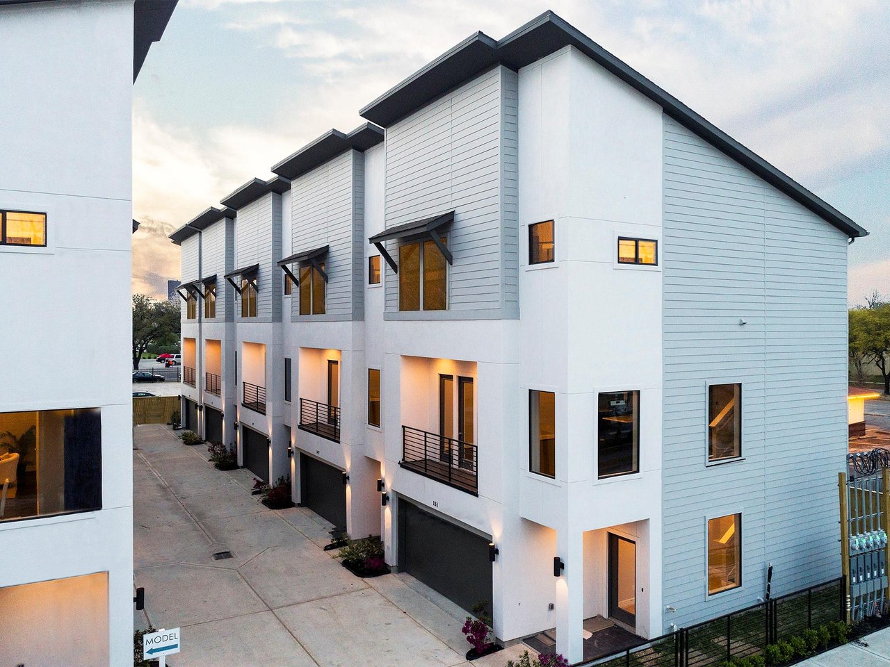 Modern on Ennis Houston TX homes