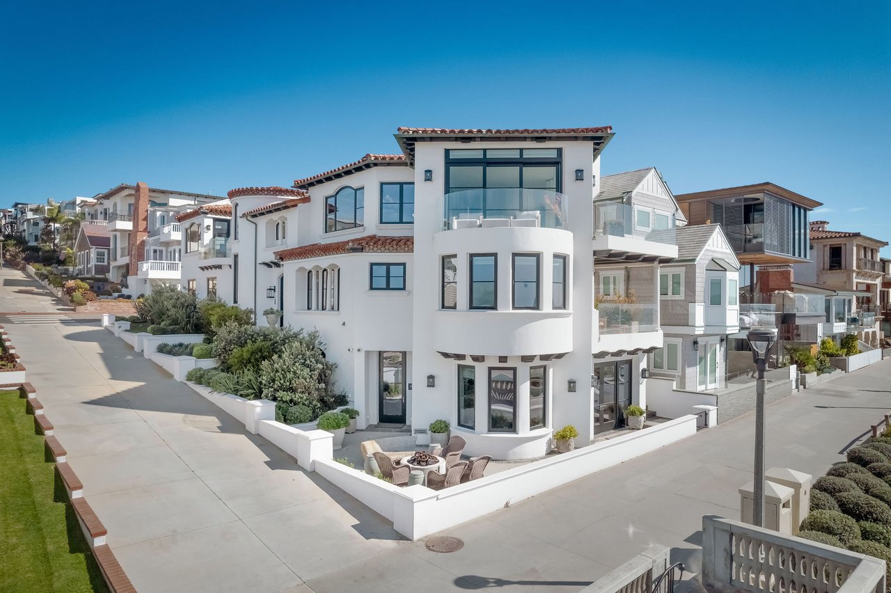 1920 The Strand: A Rare Turnkey Corner-Lot Estate in Manhattan Beach