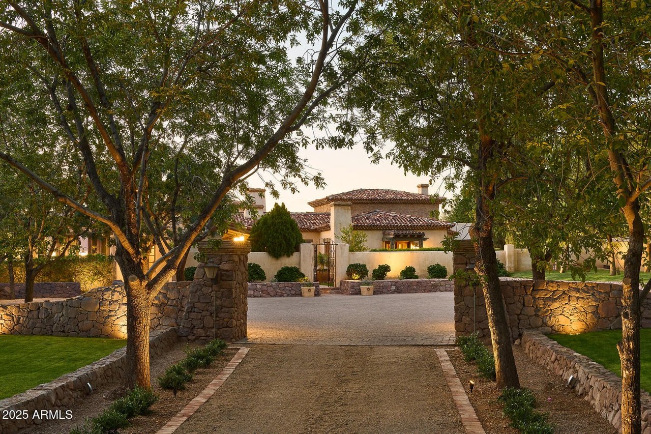 7525 N SHADOW MOUNTAIN RD