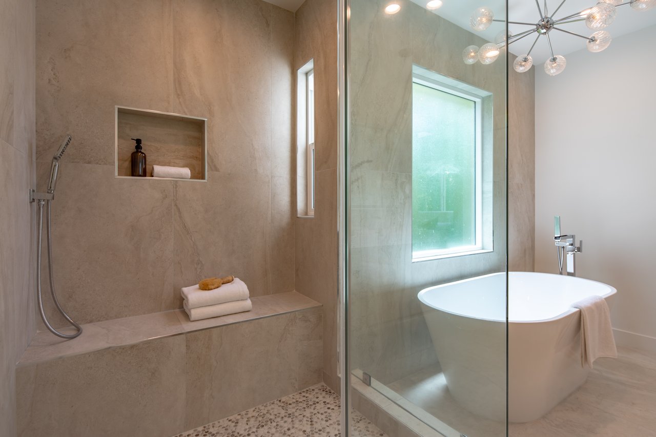 1363 S Curson Ave, Wilshire Vista