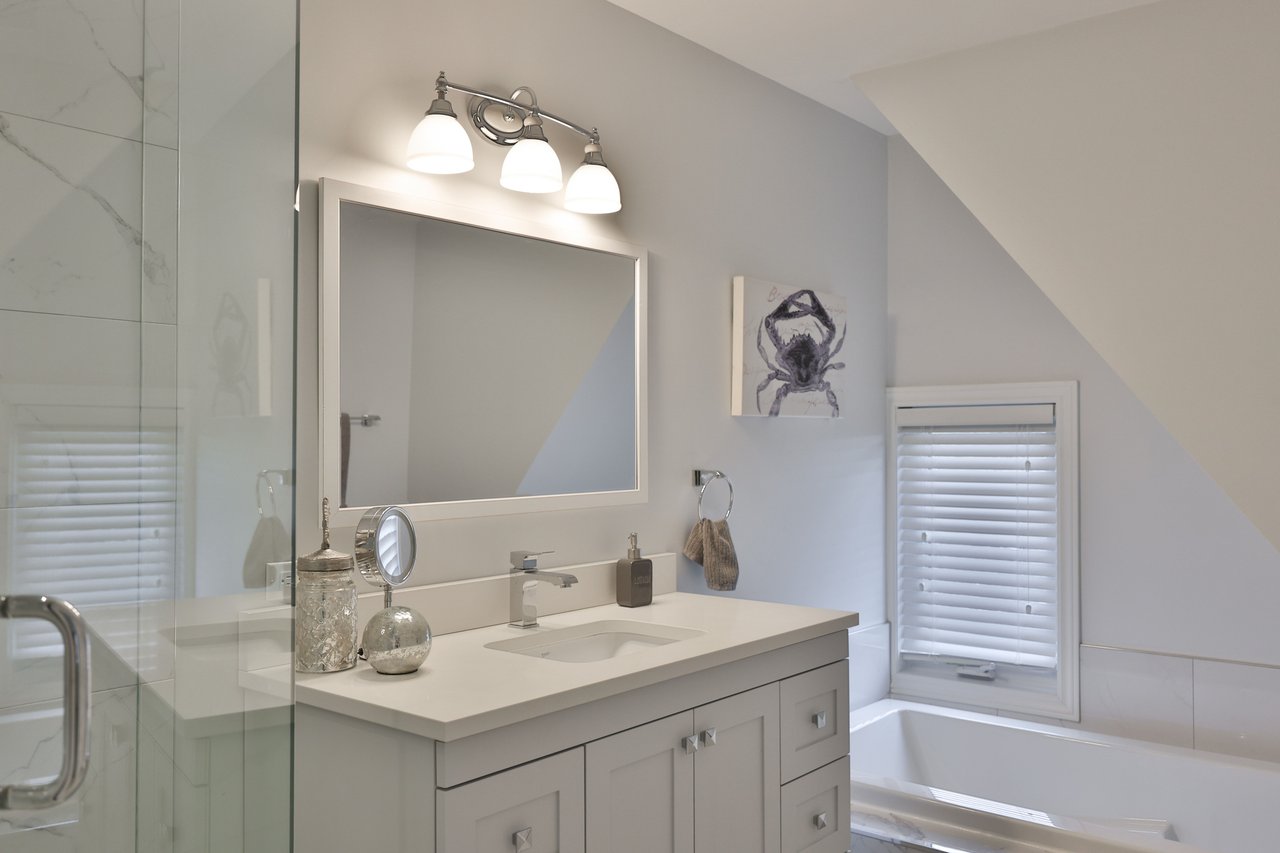 86 Forsythe Street, Oakville