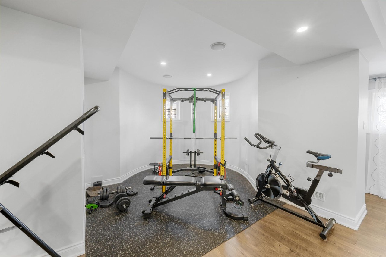 12 Albert Hill Court