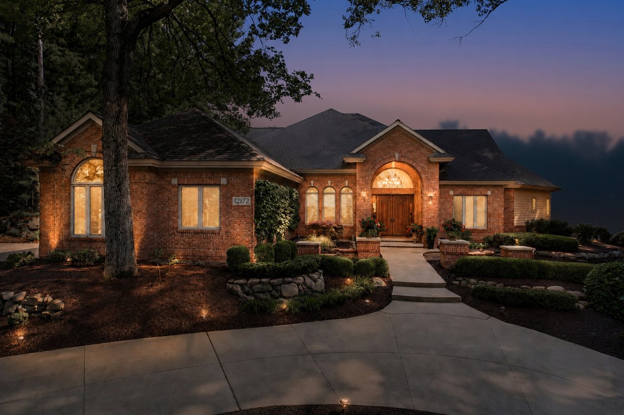 12172 Woodline