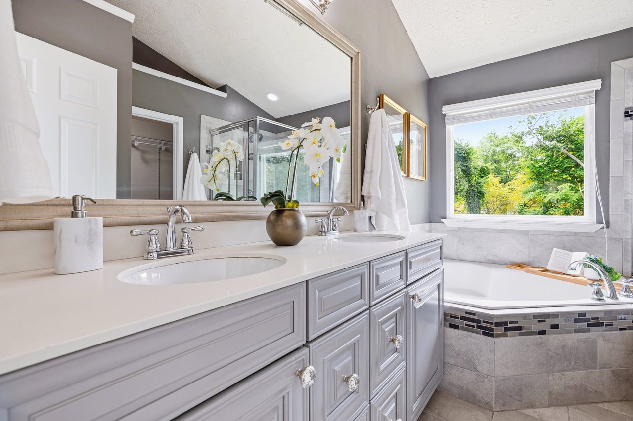 A Fresh Start in Hidden Pond: Discover 1015 Hidden Pond Lane in Roswell