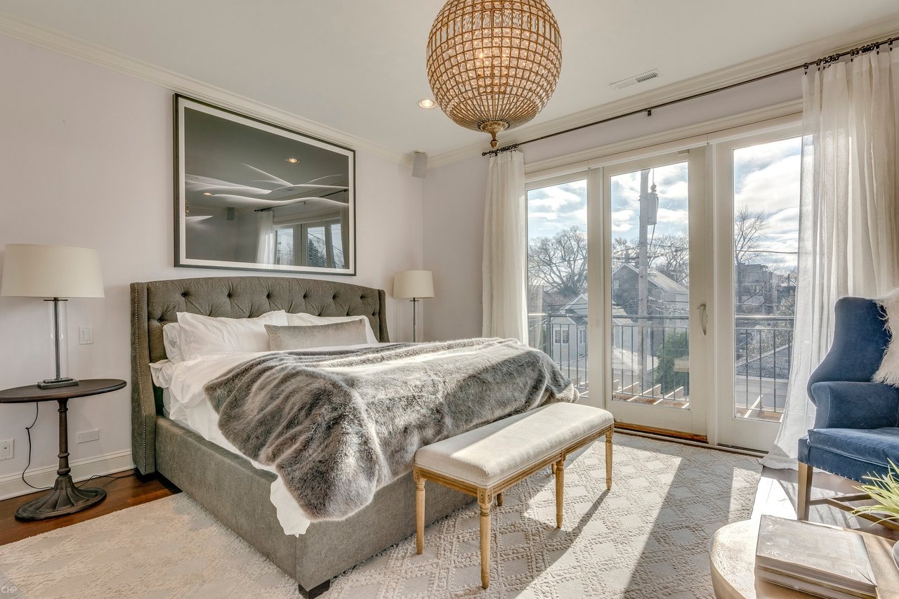 Designer Showcase | 2047 W Erie Street | $1,099,900