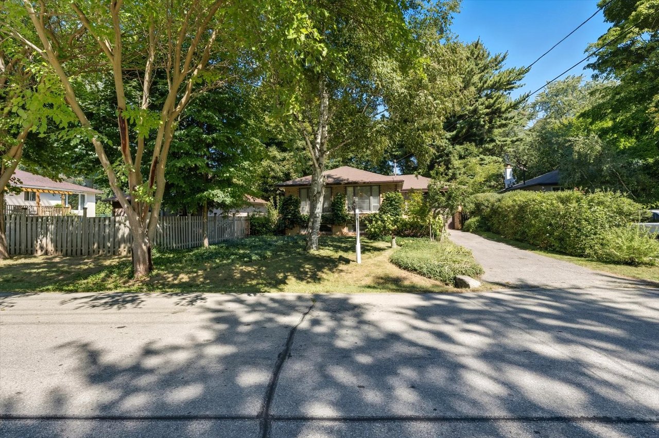 1229 Welwyn Dr