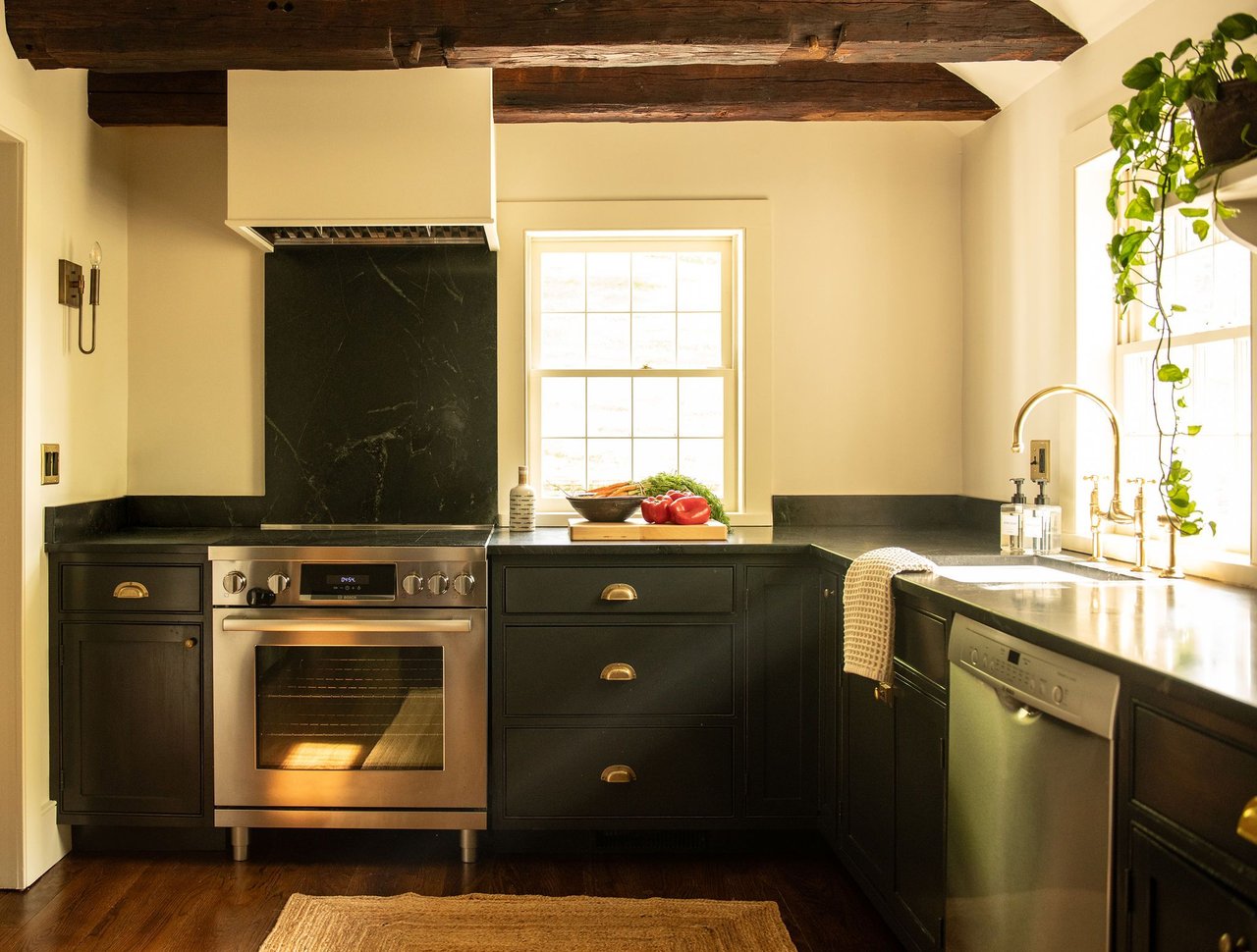 83 Scofield Hill Road, Washington, CT